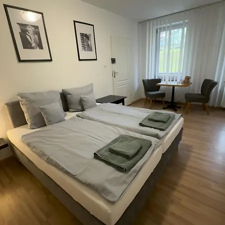 ゲストハウス Maxim